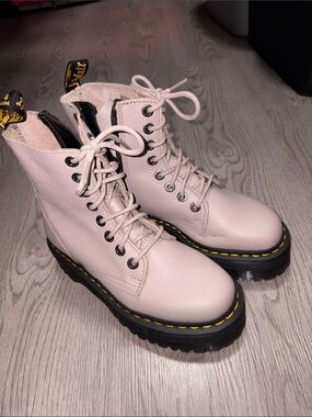 Women’s Light pink /purple Doc Martens